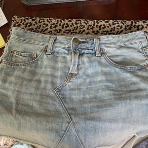 Gap distressed denim skirt